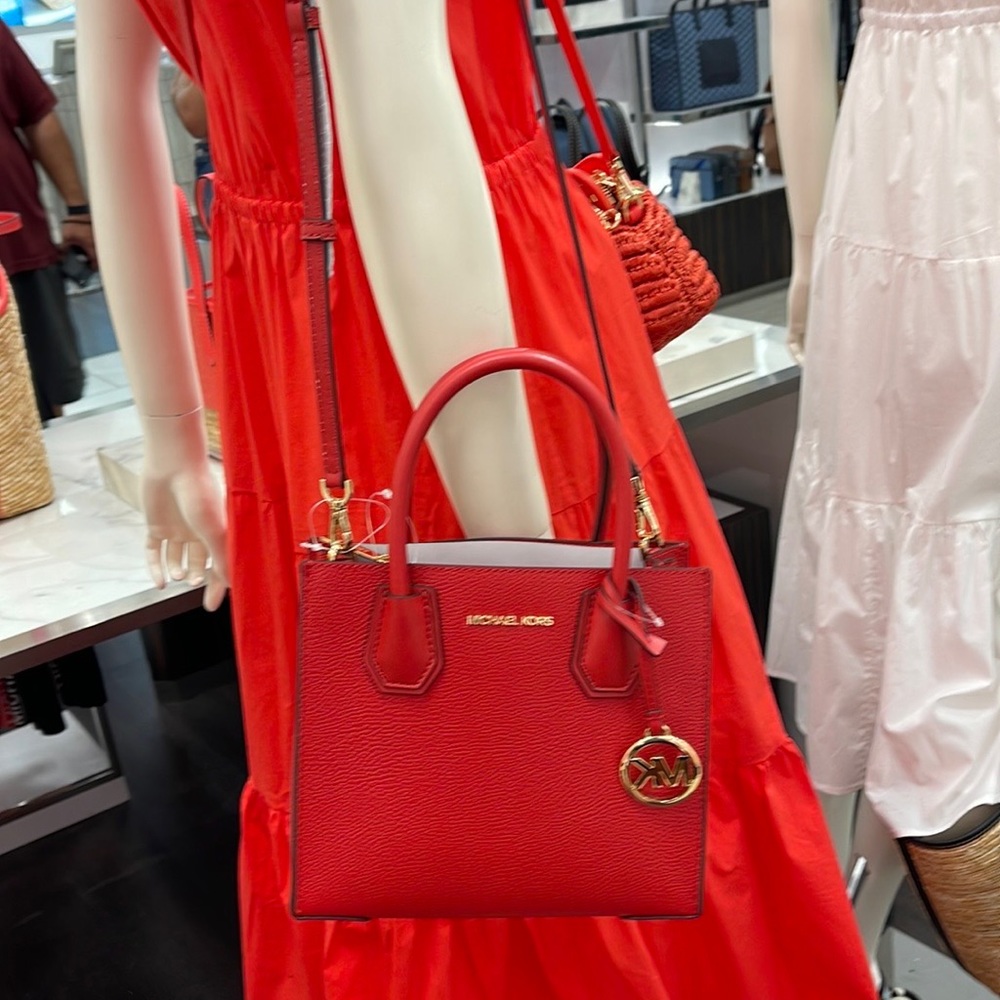 Michael Kors Mercer Medium Leather Messenger 
Flame - Picture 16 of 16